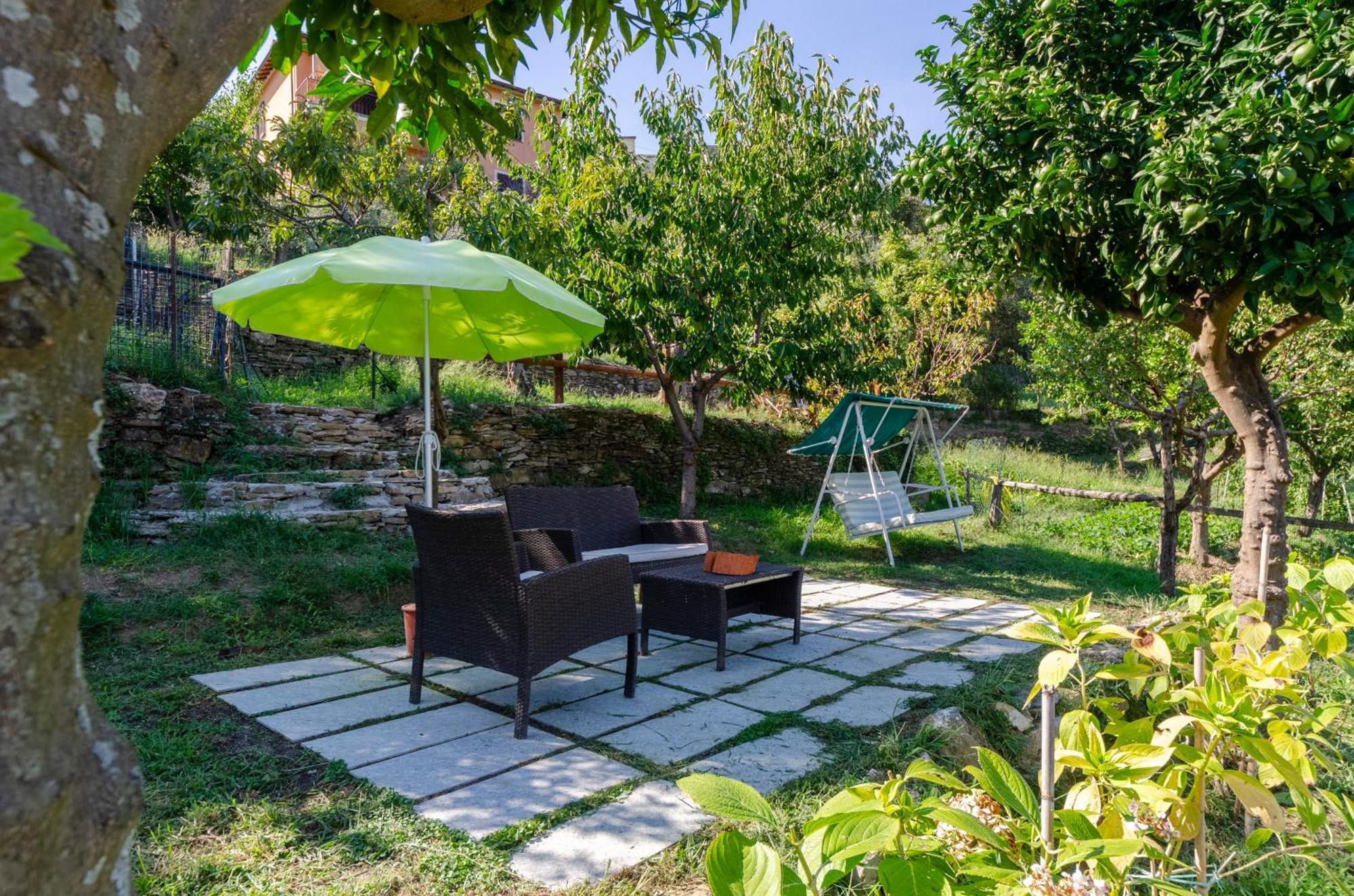 Alla Casa Rosa, Peaceful Apartment Surrounded By Greenery With Free Parking, Wifi & Air Conditioning Рапалло Экстерьер фото
